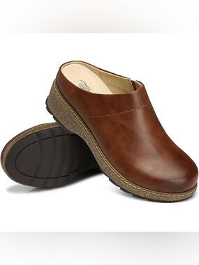 SHIBEVER clogs brown new in box size 9